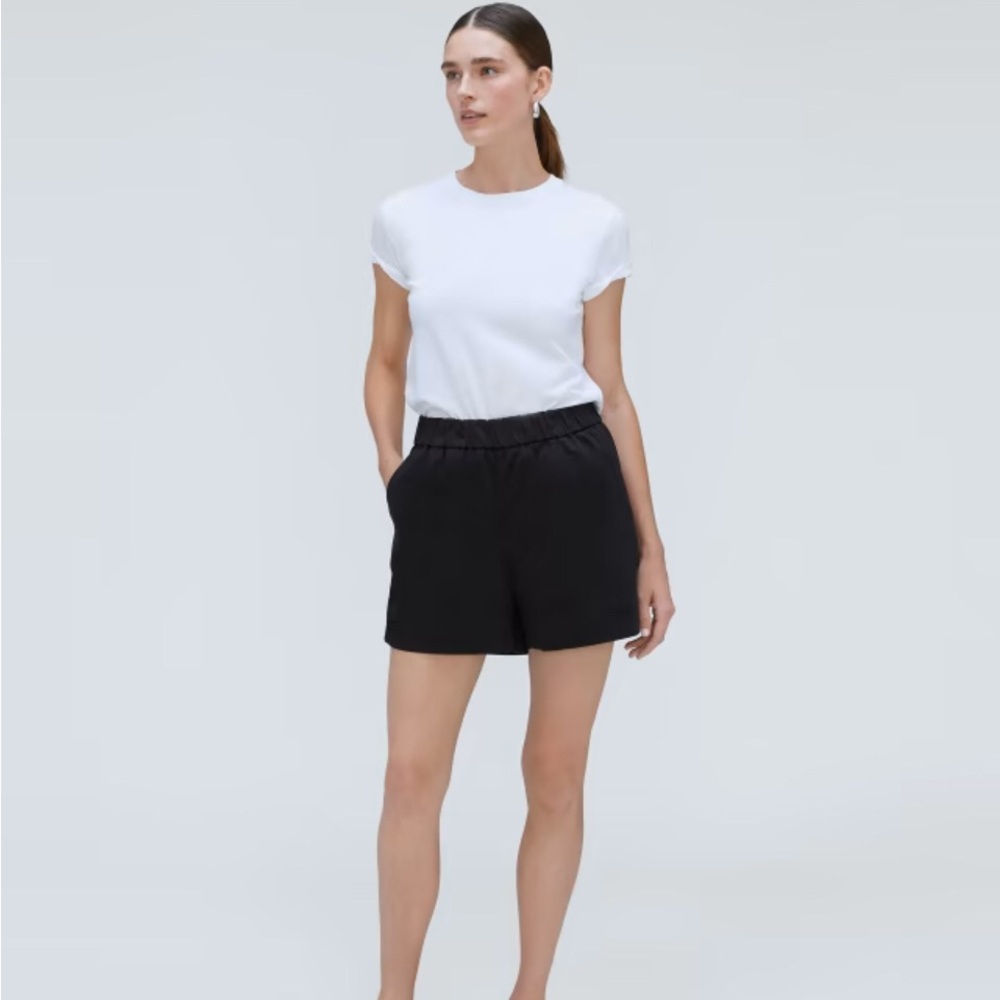 Everlane The Easy Short